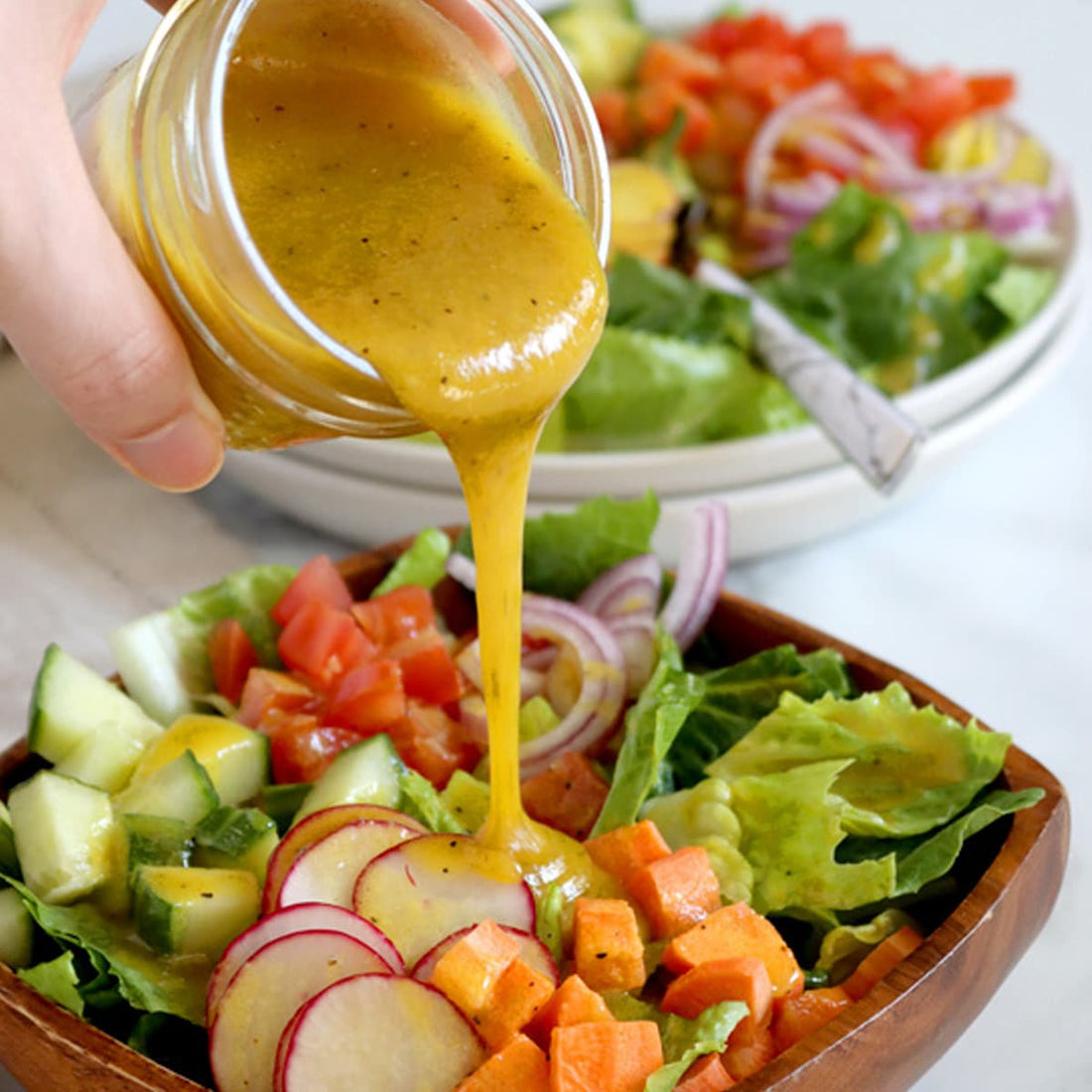 Honey-mustard salad dressing